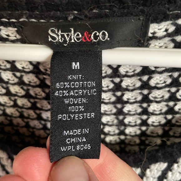 Black and white women’s sweater - Picture 2 of 2